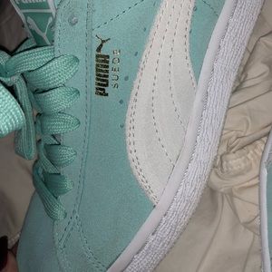 Puma Suede Sneakers